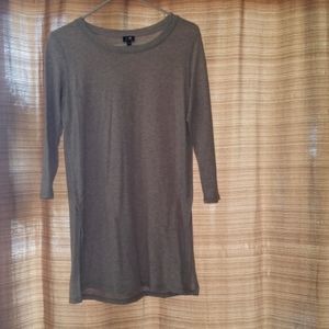 Grey tunic with slits